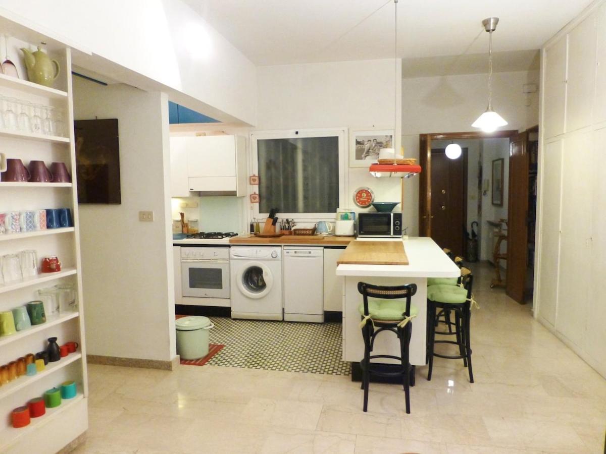 Casa Donatello - Far From * Rom