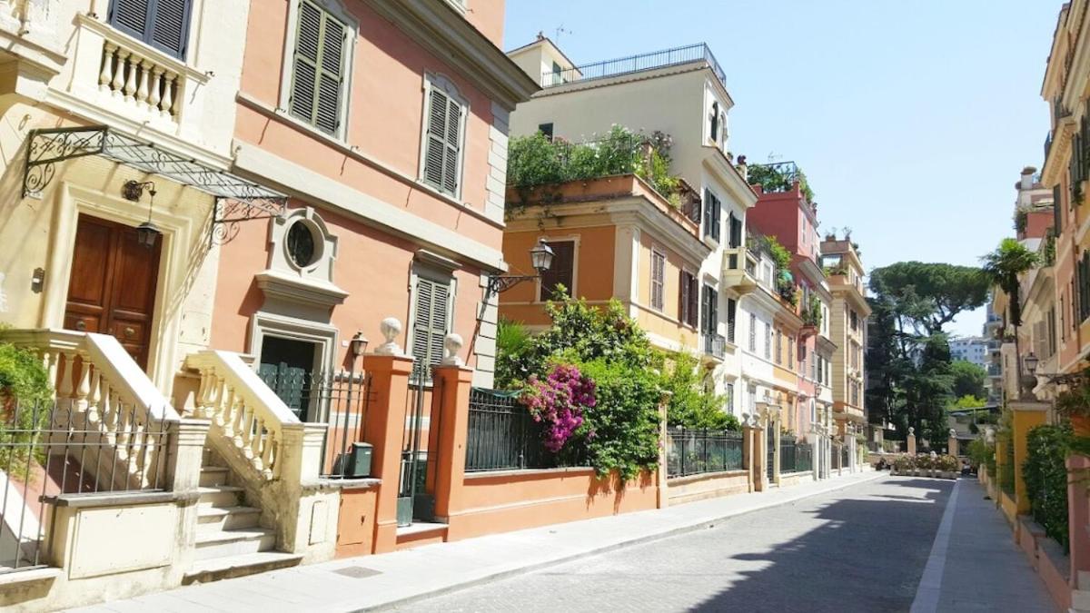 Casa Donatello - Far From * Rom